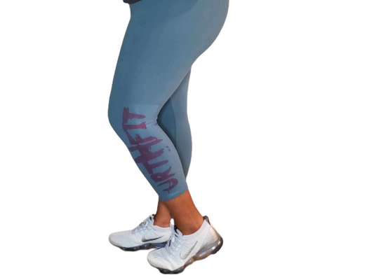 Urthfit women’s Teal capri leggings